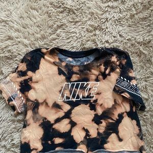 Hand bleached cropped Nike t shirt size large